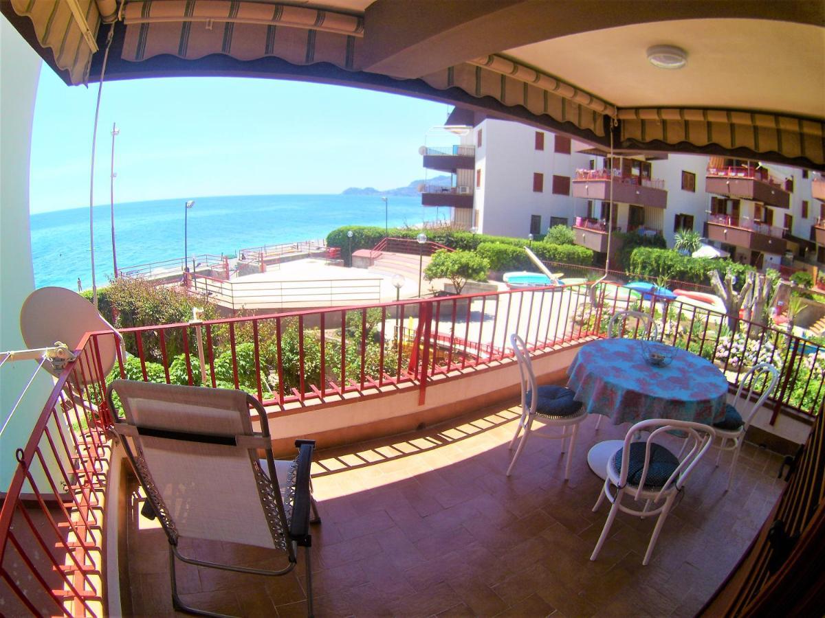 Sea Beach Taormina Apartment Letojanni Exteriér fotografie