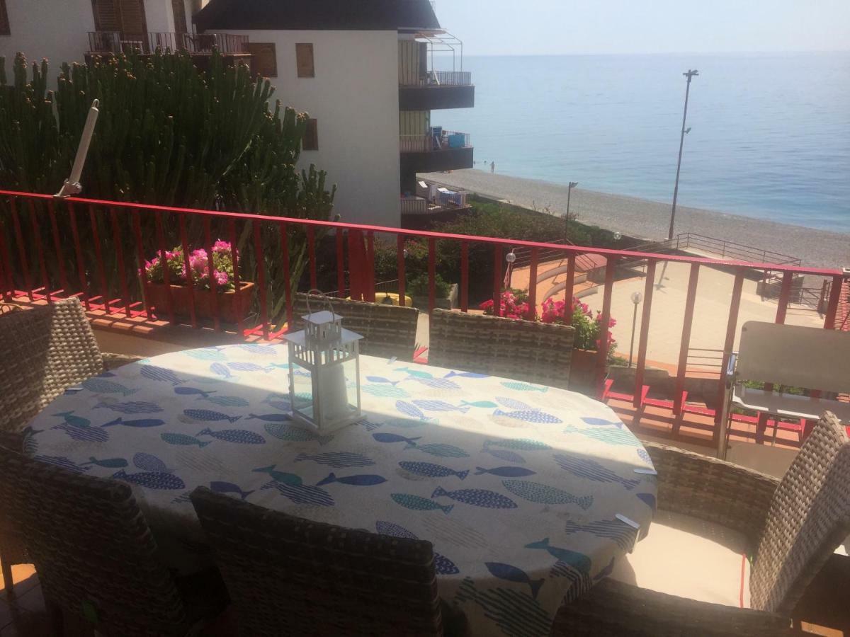 Sea Beach Taormina Apartment Letojanni Exteriér fotografie
